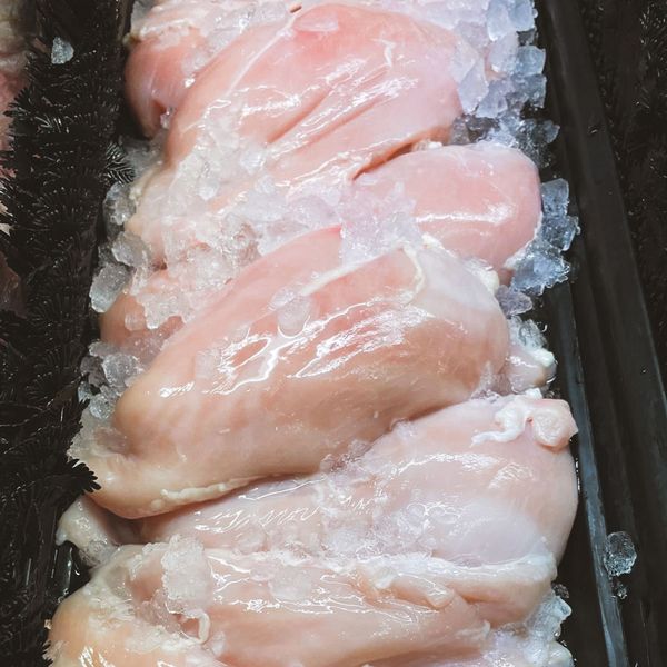 2025 Frozen Chicken Cheap Low Price Frozen Chicken Breast Skinless Boneless Chicken HALAL CERTIFIED PROCESSED