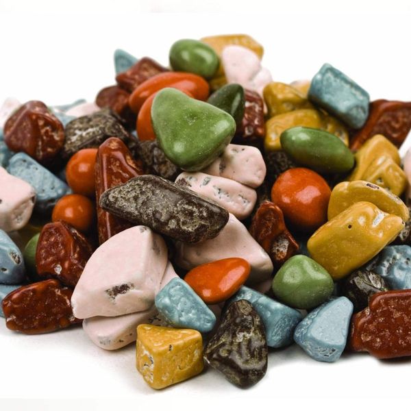 Halal/kosher 1kg Bulk Pure Cocoa Butter Pebble Shape Milk Chocolate Stones Candy Beans